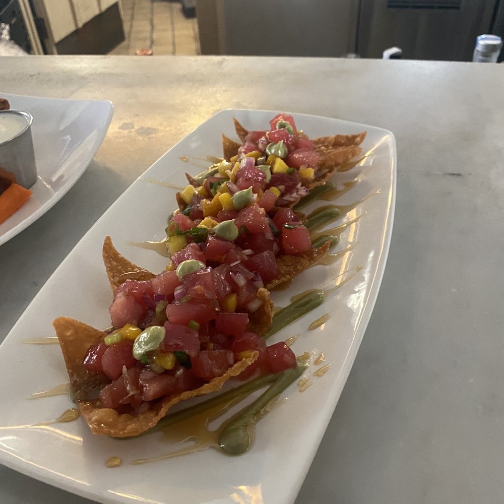 22 Bistro - Tuna nachos - New American Near Me - Olympic Valley, California
