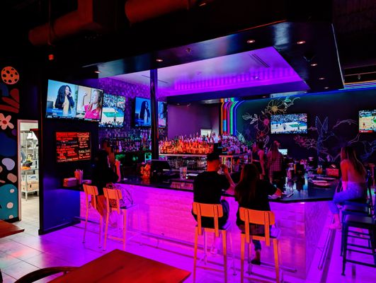 Giau bar n bites by null