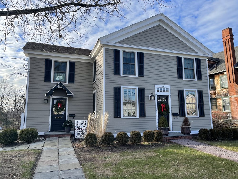 RIVER BEND BOOKSHOP - 79 Photos & 18 Reviews - 2400 Main St