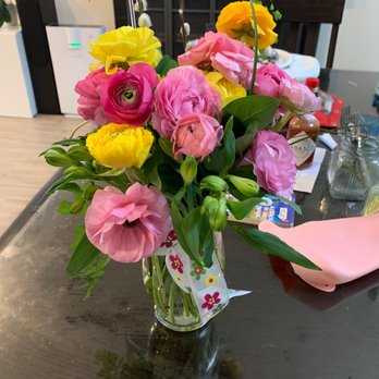 Cerritos Hills Florist - Florists Near Me - Cerritos, California Cerritos Hills Florist - Florists Near Me - Cerritos, California