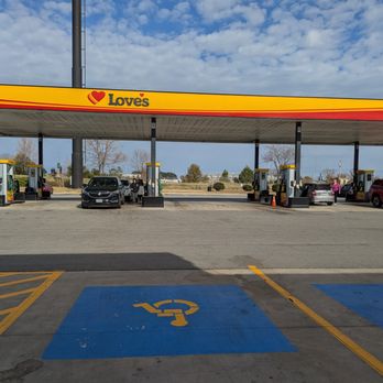 Love's Travel Stop - Love's, Searcy - Gas Stations Near Me - Searcy, Arkansas Love's Travel Stop - Love's, Searcy - Gas Stations Near Me - Searcy, Arkansas
