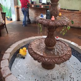 Kaiju-sized rubber ducks in the fountain. Tragically not on the menu. Kaiju-sized rubber ducks in the fountain. Tragically not on the menu.