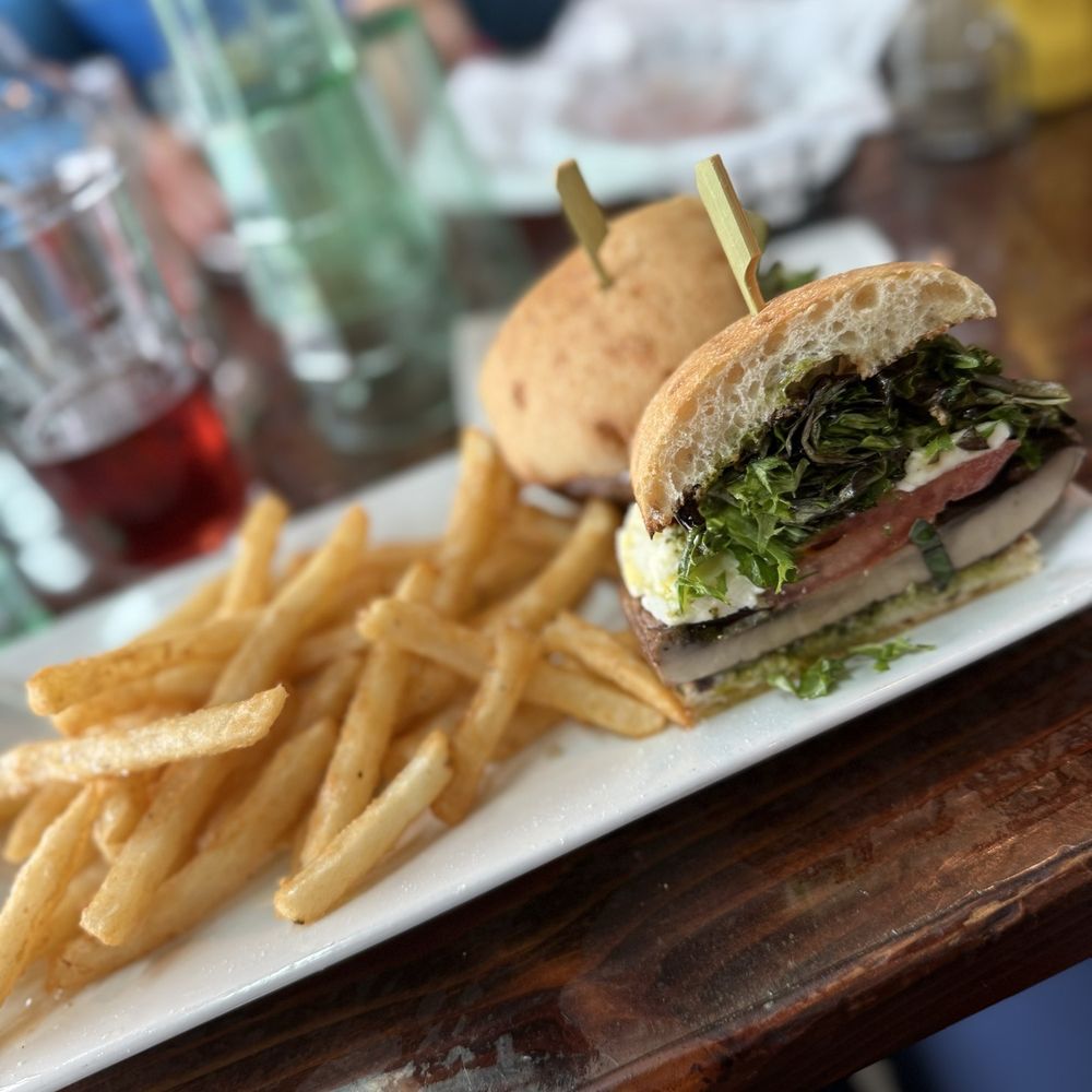 San Juan Island Brewing - Portobello sandwich with fries - Breweries Near Me - Friday Harbor, Washington San Juan Island Brewing - Portobello sandwich with fries - Breweries Near Me - Friday Harbor, Washington
