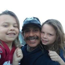United Rent-A-Car - Me n my girls