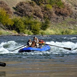 Little Creek Outfitters - Rafting the Deschutes River