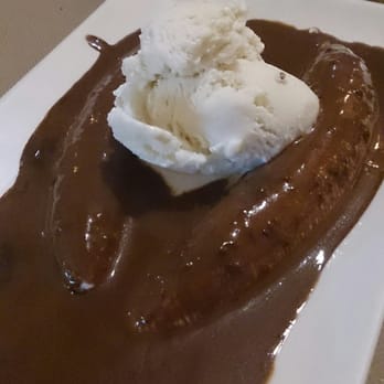 Arepera Canaria - Plátano con chocolate y helado de leche merengada - Spanish Near Me - Catarroja, V Arepera Canaria - Plátano con chocolate y helado de leche merengada - Spanish Near Me - Catarroja, V