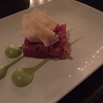 Ama Ama Restaurant - Ahi poke appetizer - New American Near Me - Kapolei, Hawaii