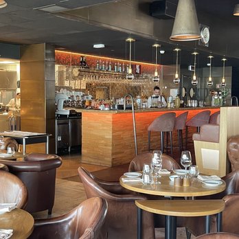 SUD Lisboa - Bar area - Venues & Event Spaces Near Me - Lisbon, 11