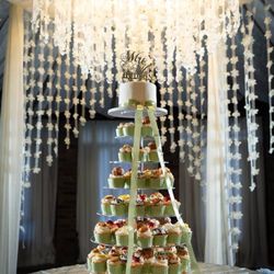 Cynthia's kitchen - Wedding cupcake tower
