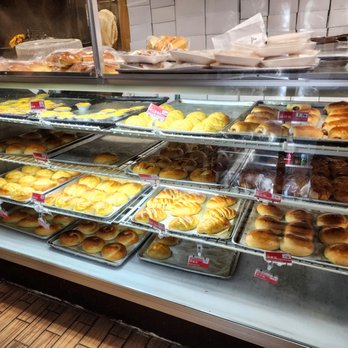 Chiu Quon Bakery - Bakeries Near Me - Chicago, Illinois