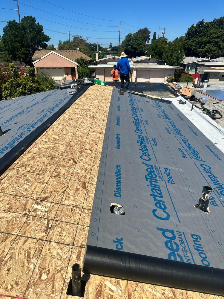 Slide of RDA Roofing