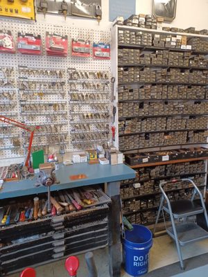 ROBERT’S KEY SERVICE - Updated March 2026 - 36 Reviews - 217 W Read St ...