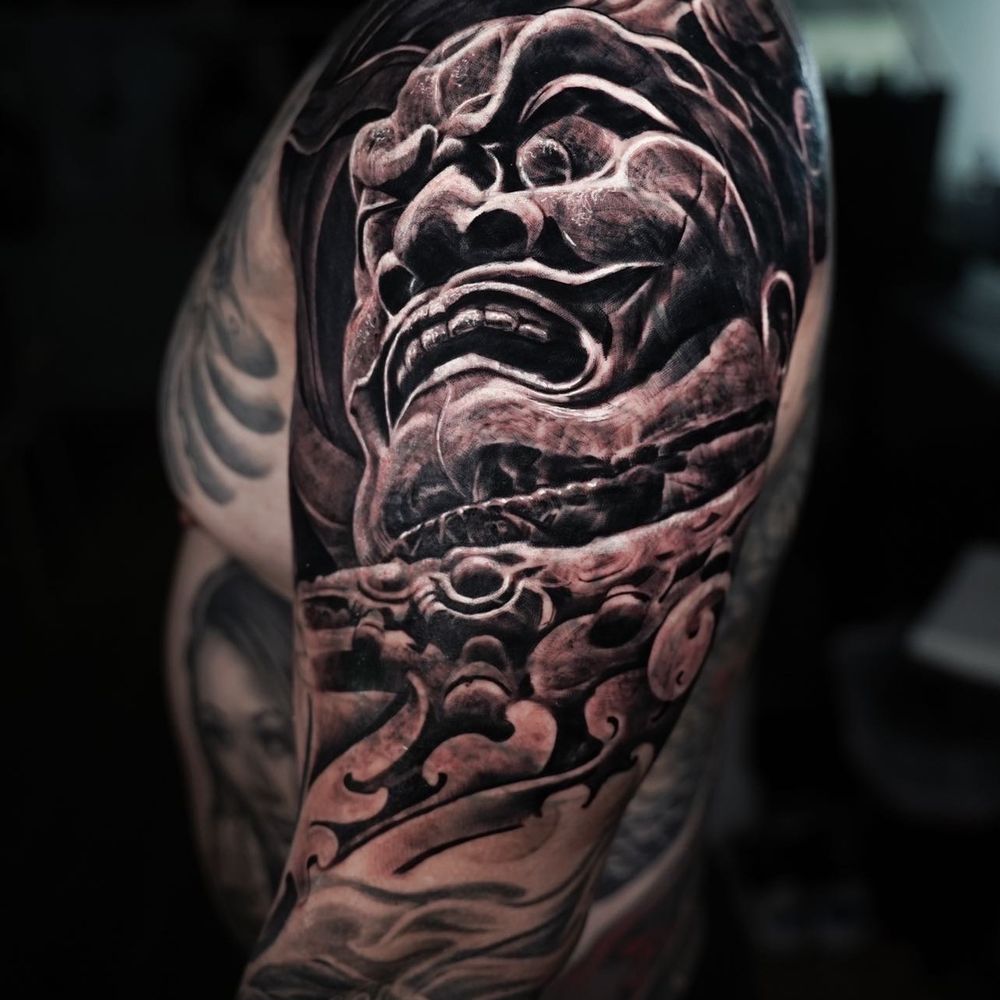 Amazing Hercules Tattoo Process by Darwin Enriquez, image size:1000x1000
