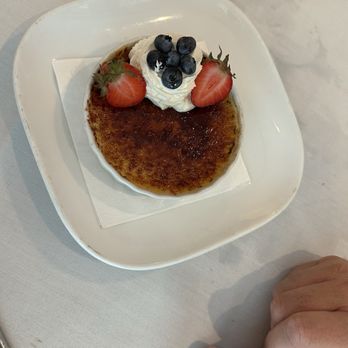 Blue Bell Inn - Crème brûlée - Live/Raw Food Near Me - Blue Bell, Pennsylvania Blue Bell Inn - Crème brûlée - Live/Raw Food Near Me - Blue Bell, Pennsylvania