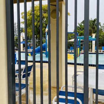 Normandy Isle Park & Pool - Fenced in pool kiddie splash area open 10am-7pm Thur-Tue. Free for kids under 4yrs. - Swimming Pools Near Me - Miami Beach, Florida Normandy Isle Park & Pool - Fenced in pool kiddie splash area open 10am-7pm Thur-Tue. Free for kids under 4yrs. - Swimming Pools Near Me - Miami Beach, Florida