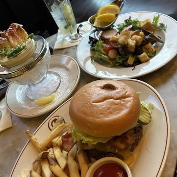 Daniel's Broiler - Bellevue - Dungeness Crab Legs SEASONAL GREENS DANIEL'S PRIME CHEESEBURGER - Steakhouses Near Me - Bellevue, Washington
