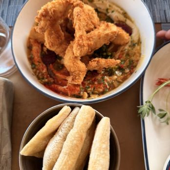 Latuli - Chicken and hummus - Seafood Near Me - Houston, Texas