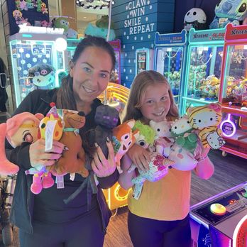Xtreme Claw - Arcades Near Me - Sacramento, California Xtreme Claw - Arcades Near Me - Sacramento, California