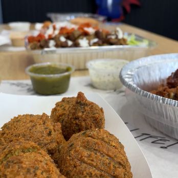 New York Chicken & Gyro - Falafel - Halal Near Me - Pasadena, California