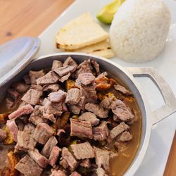 J & P Latin Cuisine - Cazuela Paisa