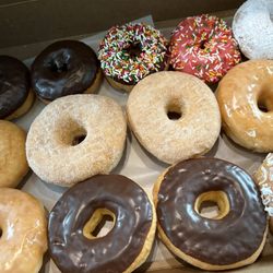 MR Donuts - Donuts!