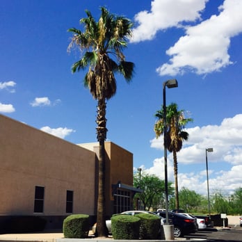 Reza Abedi, DDS - Parking Lot - Cosmetic Dentists Near Me - Apache Junction, Arizona