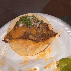Pollos Asados La Casa Del Sabor - Birria taco