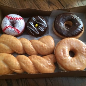 Daylight Donuts - So many to choose from! - Donuts Near Me - Idaho Falls, Idaho