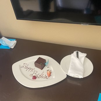 Azul Sensatori - Birthday dessert - Hotels Near Me - Puerto Morelos, ROO