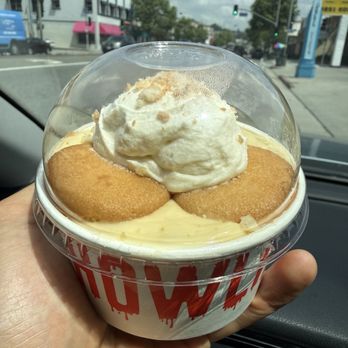 Howlin' Ray's - Banana pudding - Southern Near Me - Los Angeles, California Howlin' Ray's - Banana pudding - Southern Near Me - Los Angeles, California