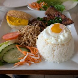 I don't remember the specific menu item, but it is the biggest combo on it