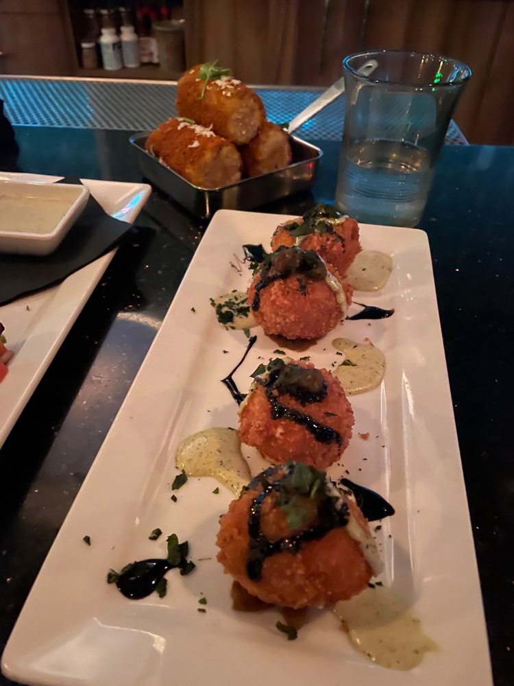 Social spots from Los Conejos