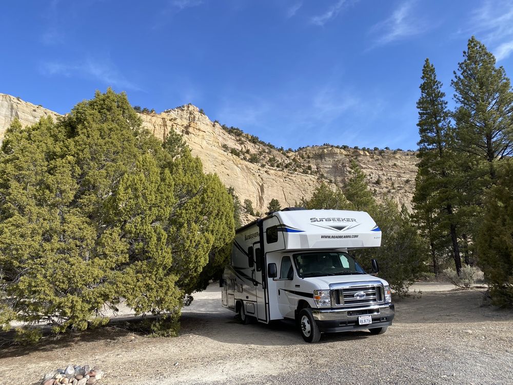 Road Bear RV Rentals & Sales, Las Vegas Roadtrippers