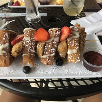 Gochas Breakfast Bar | Cascade - Chicken and Waffle Stack - Wine Bars Near Me - Atlanta, Georgia
