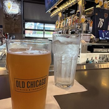 Old Chicago Pizza + Taproom - Jefe - Pizza Near Me - Goodyear, Arizona