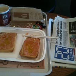 McDonald's - Café, tostadas con tomate y el 20 minutos. Desayuno low cost.