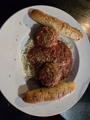 That's Amore Pizzeria by null