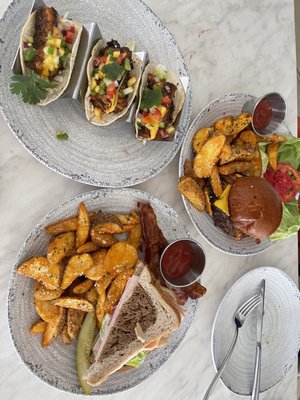 CAPRI Pool Restaurant & Bar by null