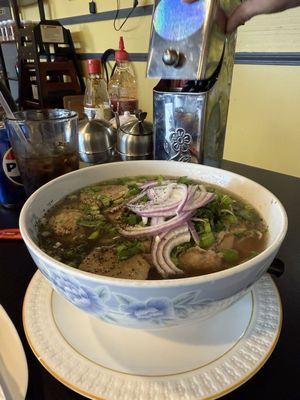 Pho Xin Chao by null