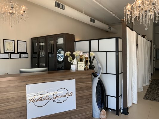 Glam65 Beauty Studio, 13622 NE 20th St, Ste A-1, Bellevue, WA
