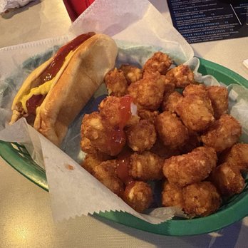 Tune Inn - Dive Bars Near Me - Washington, DC, District of Columbia