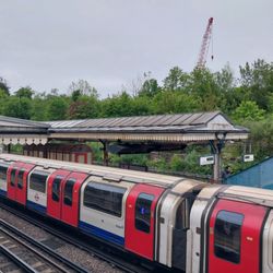 North Acton Tube Station - Shelter