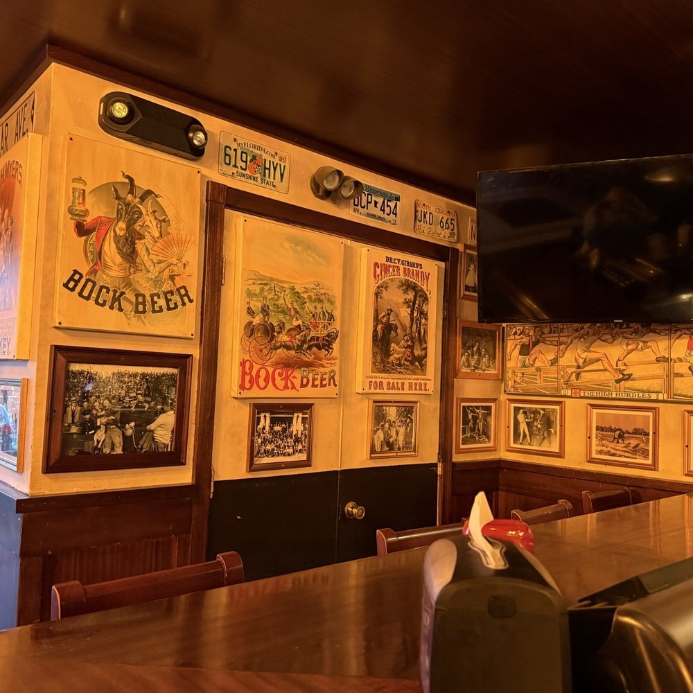 Bull 'N Mouth - New American Near Me - Davis, California Bull 'N Mouth - New American Near Me - Davis, California