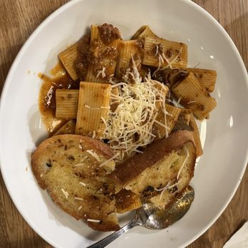 Cafe Dantorels - Bolognese - Cafes Near Me - Sacramento, California