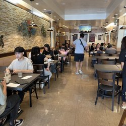 Yi Xin Cafe - 3/19/23 inside