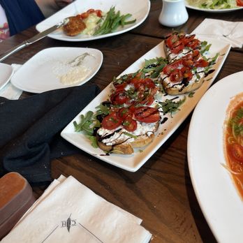 Cooper’s Hawk Winery & Restaurant - Classic Tomato Bruschetta - Wine Bars Near Me - Wesley Chapel, Florida