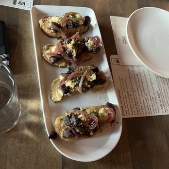 Black Walnut  - New American Near Me - Oklahoma City, Oklahoma