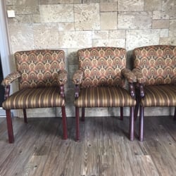 Sorriso Dental - Another part of the waiting area