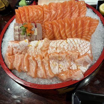 Sake - Sashimi - salmon, seared tuna, salmon belly - Japanese Near Me - Napa, California