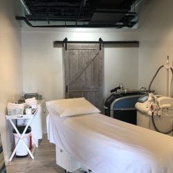 Bella Skin Care Maui - Laser treatment room